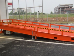 工字(zi)鋼梁移動登車橋(qiao)