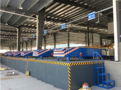 DHL中外(wài)運國際(jì)快遞伸(shēn)縮輸